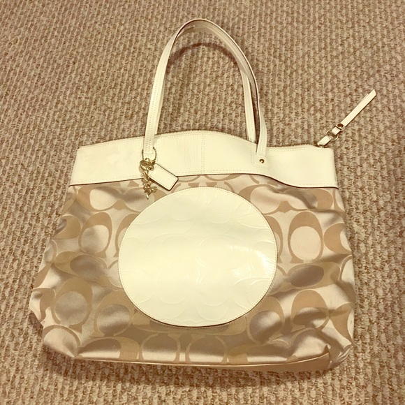 White Coach Tote Bag- light used. - Picture 1 of 9